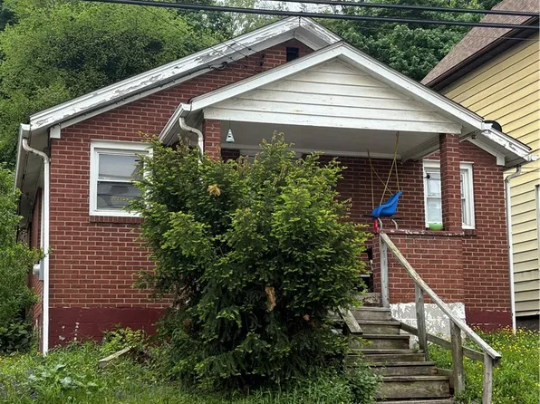 444 Wall Ave, Wall, PA 15148