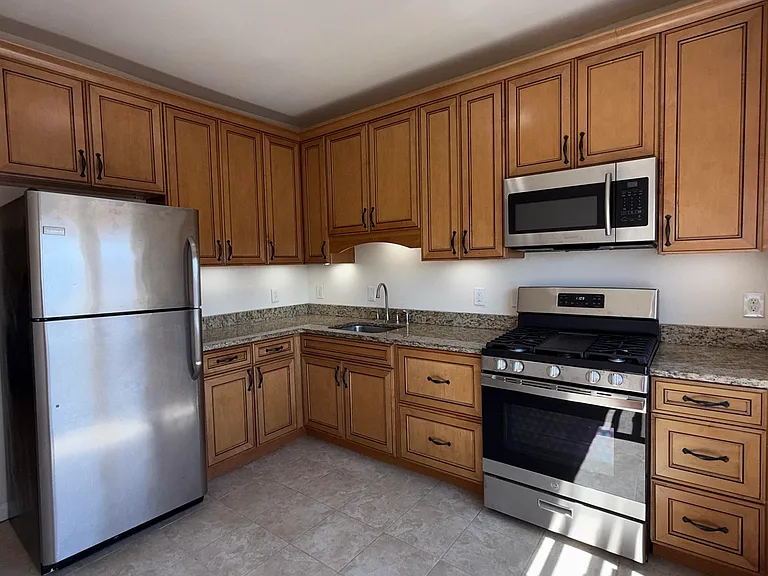 726 Garfield Ave #1 — Photo 6