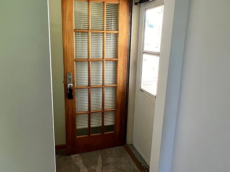 405 William St — Photo 3