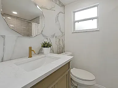 1711 White Ave — Photo 6
