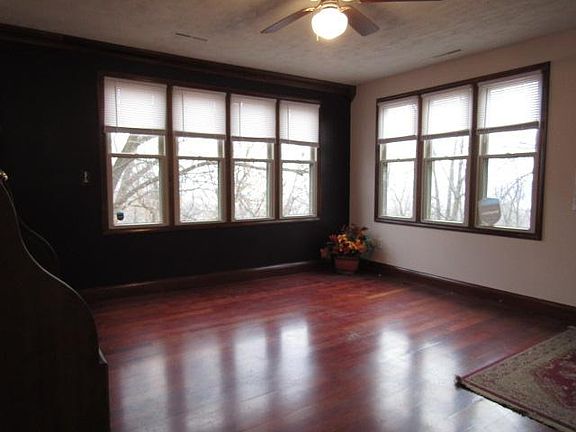 Open the 7 windows and enjoy the breeze! Another view of the living room.