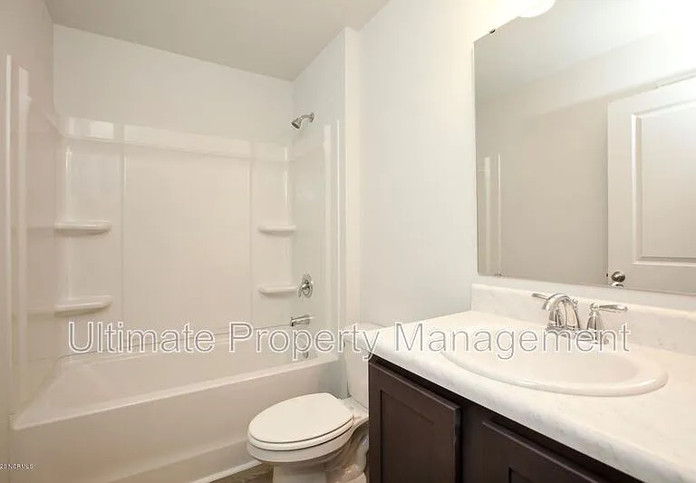 585 Draymore Dr NE — Photo 23