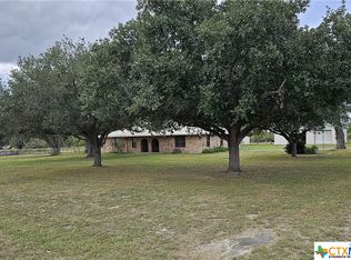 82 W Point St, Victoria, TX 77905