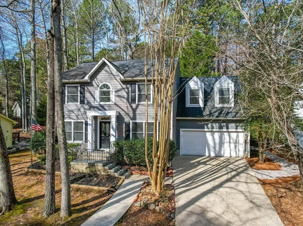 205 Oxford Hills Dr, Chapel Hill, NC 27514
