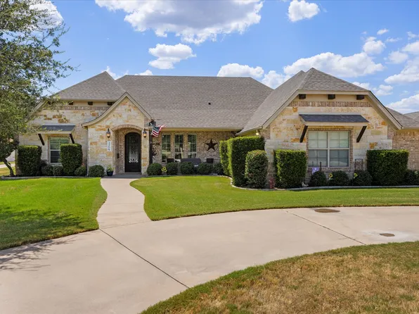 3209 Steamers Ct, Granbury, TX 76049