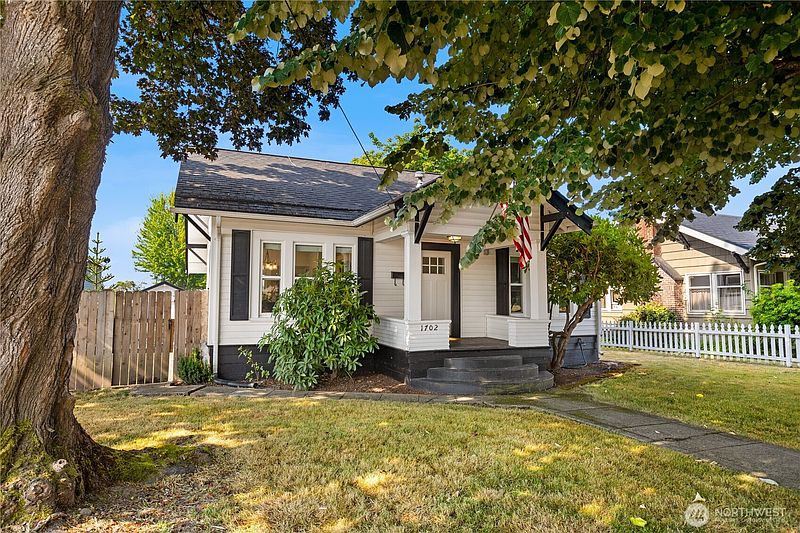 2nd image of 1702 Griffin Avenue