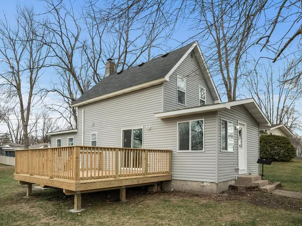 1521 Desoto Ave N, Glencoe, MN 55336