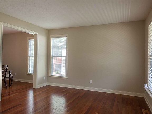 4th image of 4722 E Donington Dr