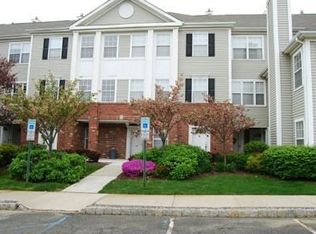 2508 Ridgeview Ct, Parlin, NJ 08859