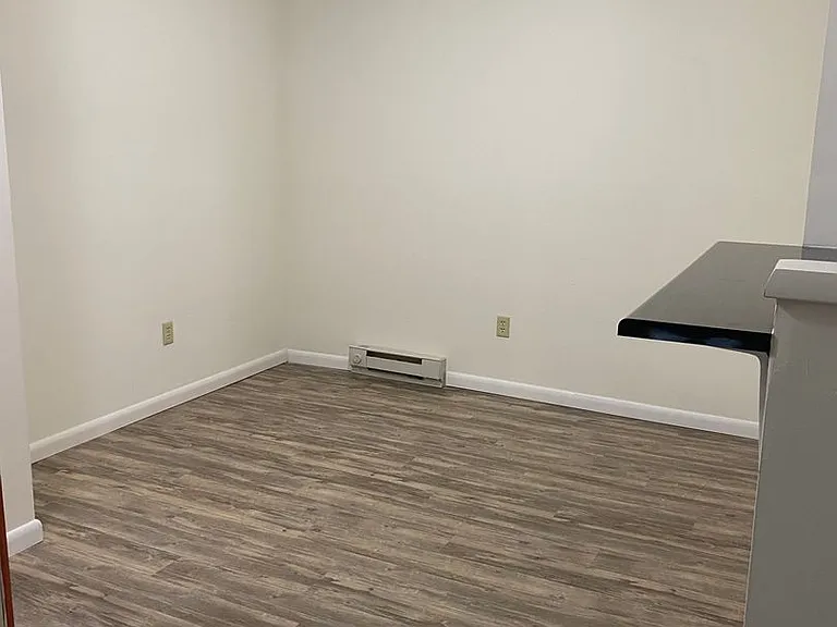 University Park Apartments near Cornell University — Photo 289