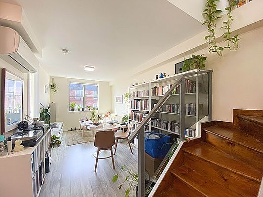 1st image of 596 E 19th St #4