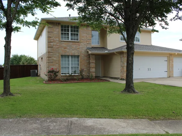 218 Jacob Ct, Glenn Heights, TX 75154