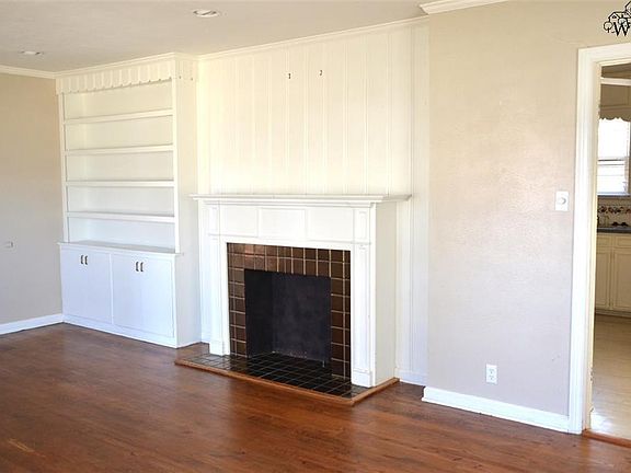 2nd image of 2311 Speedway Ave