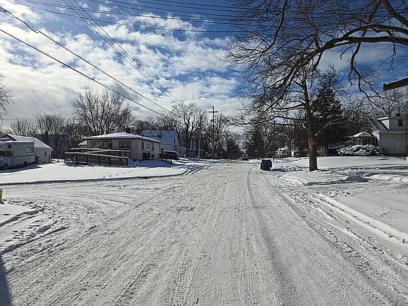 5th image of 2618 Cumings Ave