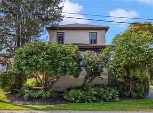 7 Windsor St, Jamestown, RI 02835