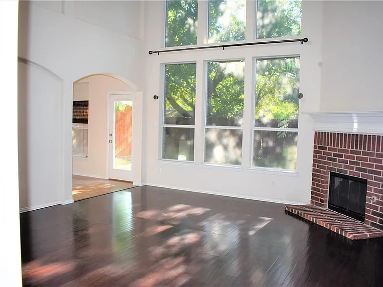 3821 Sandlin St — Photo 11