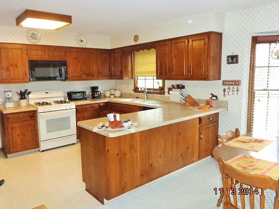 4th image of 104 S Cambridge Dr