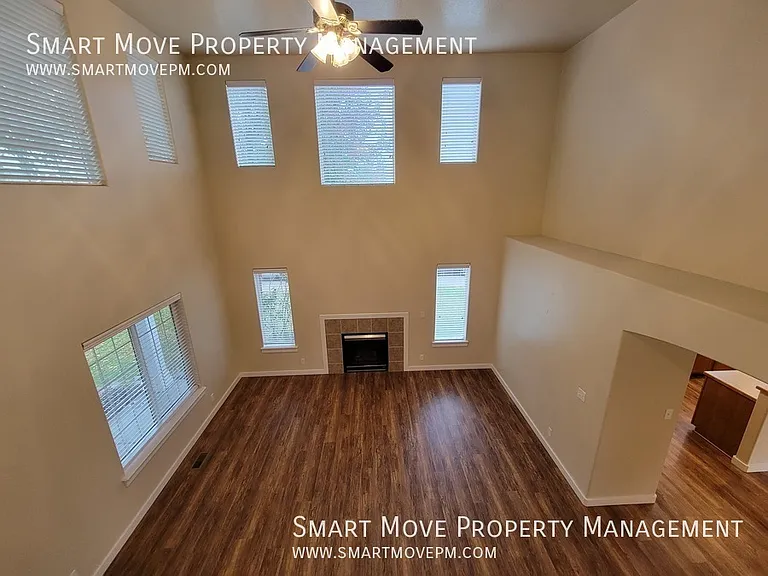1236 E Pisa St — Photo 4