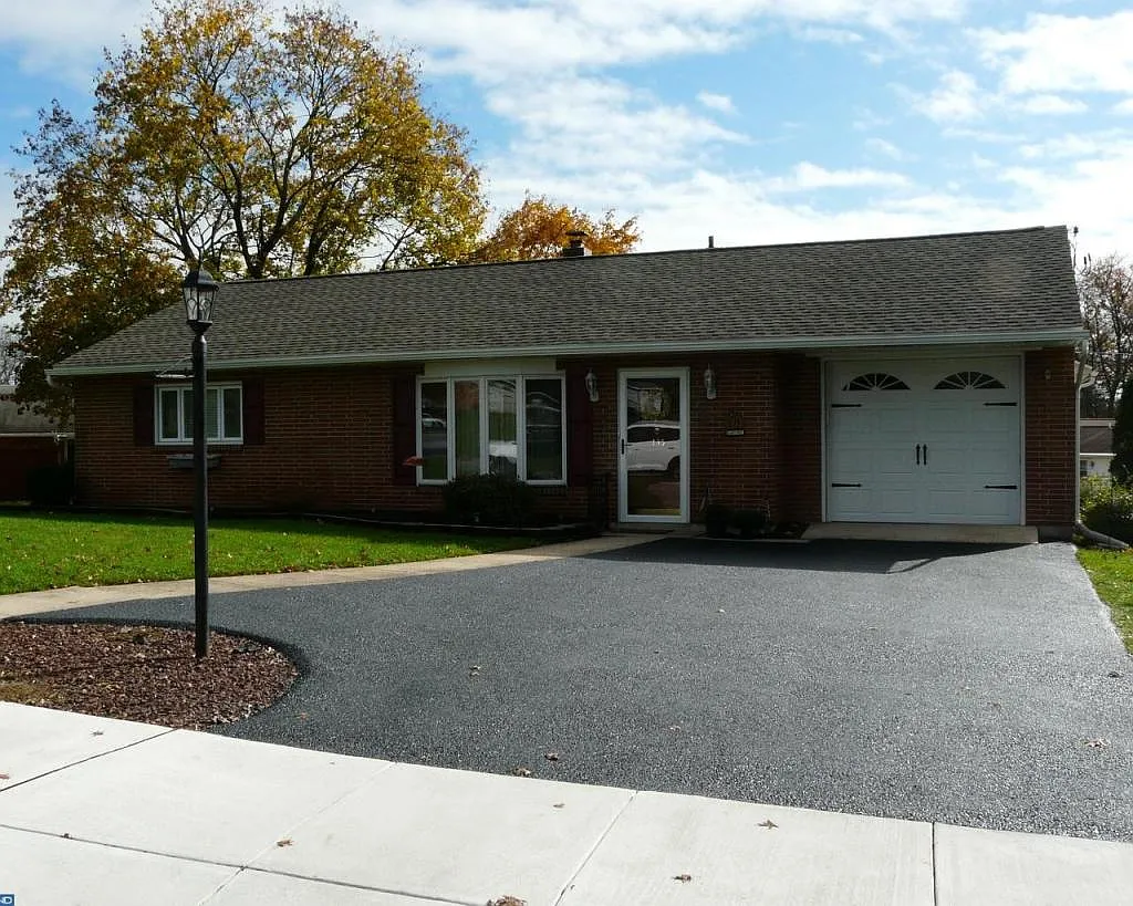135 Fairmount Ave photo 1