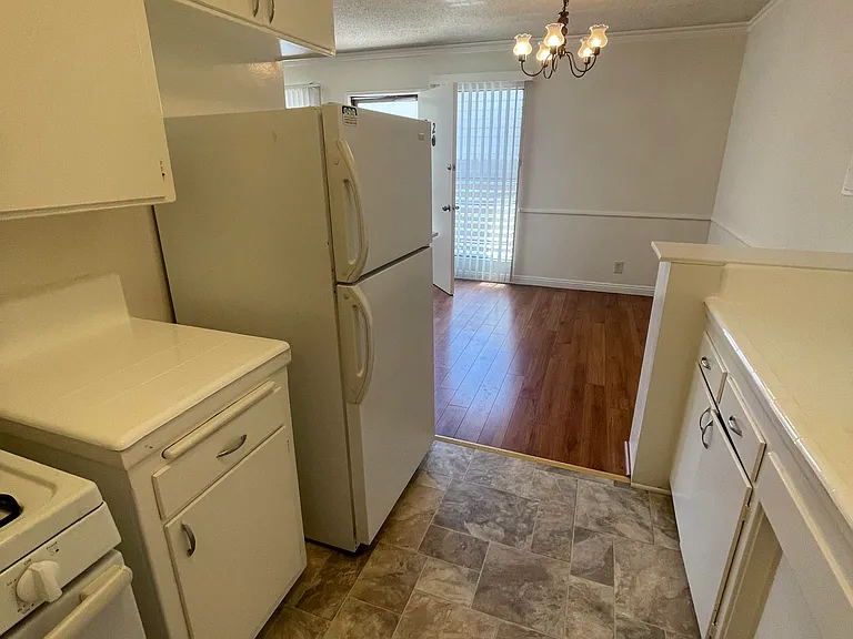 1607 N Harvard Blvd #2 — Photo 11