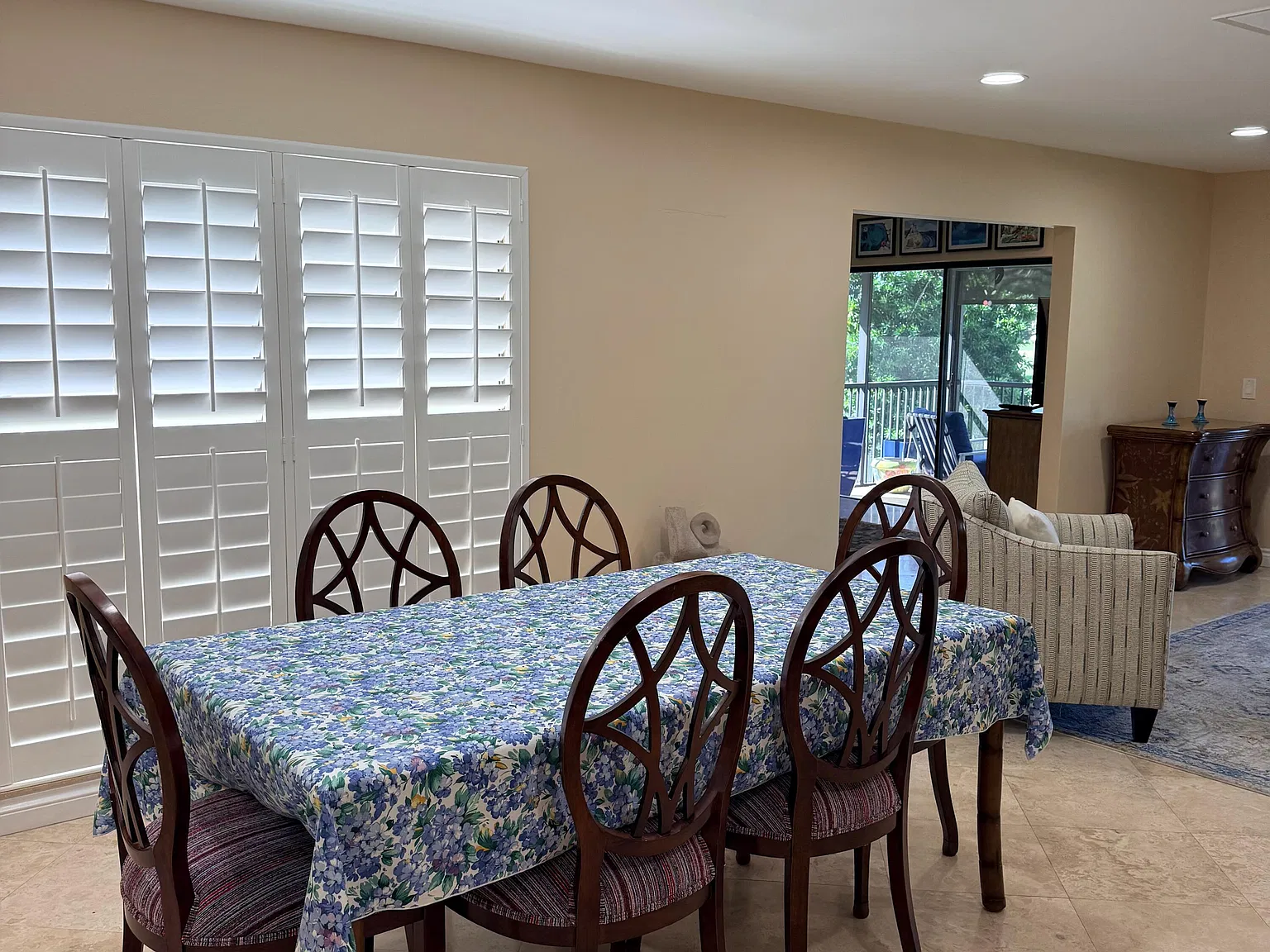 3 bed, 2.0 bath, 1617 sqft, $7,000 — Photo 3
