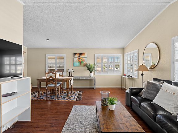 4th image of 832 Vista Del Sol