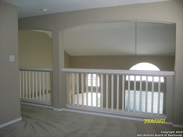 1122 Cockroft Dr — Photo 9