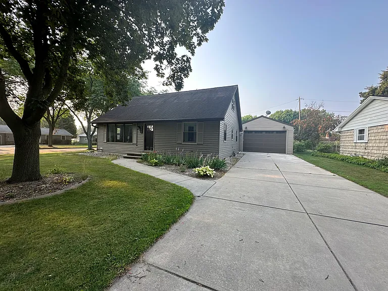 3044 Lawndale Dr — Photo 20