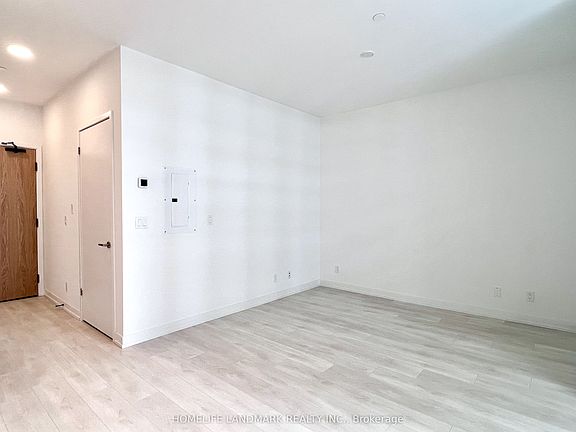 5th image of 8 Beverley Glen Blvd #605