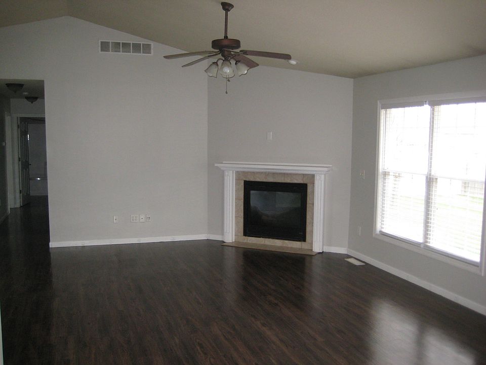 2nd image of 3206 Katie Lynn Dr
