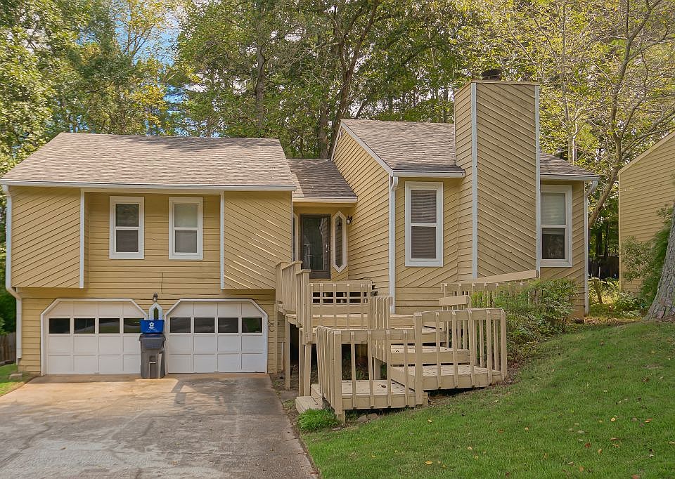 1st image of 316 Mackinac Holw