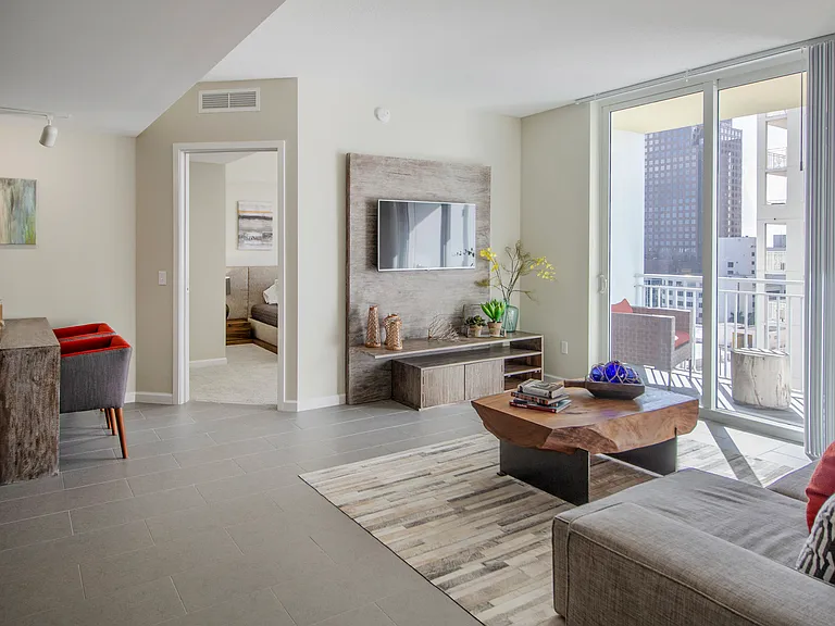 High Rise luxury rental apartments overlooking the New River in Fort Lauderdale, Florida near Las Olas Blvd.