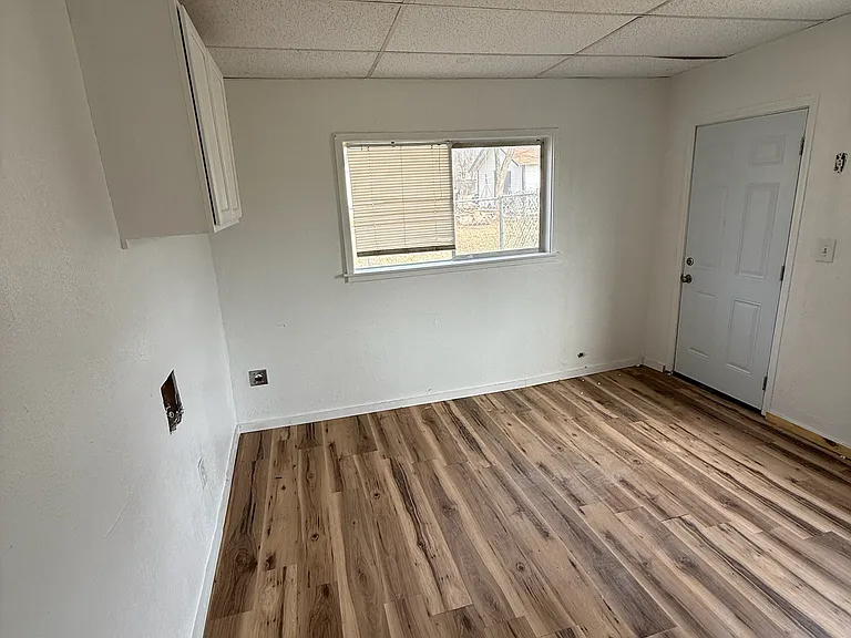 1001 N Hobson Ave — Photo 7