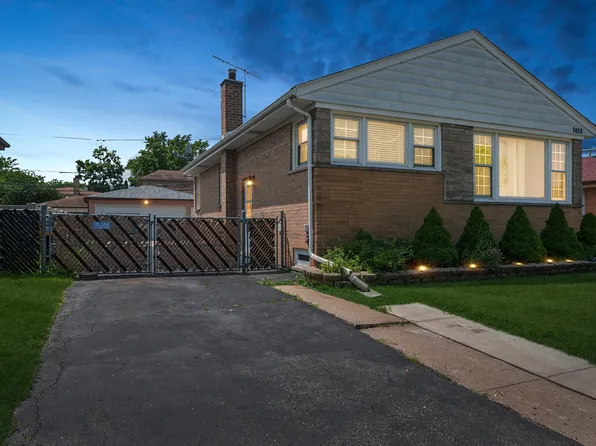 7428 Crawford Ave, Skokie, IL 60076