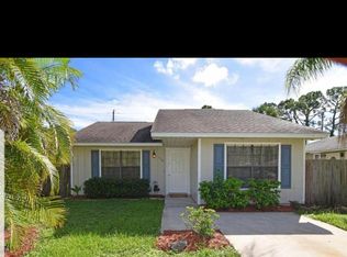 1136 16th Ave SW, Vero Beach, FL 32962