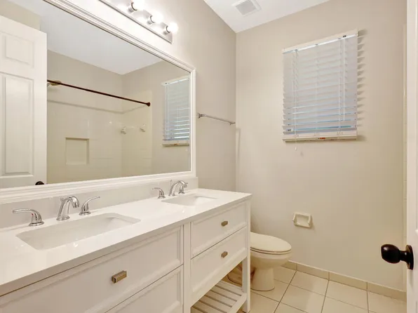 4384 Berkshire Wharf Drive, Lake Worth, FL 33461
