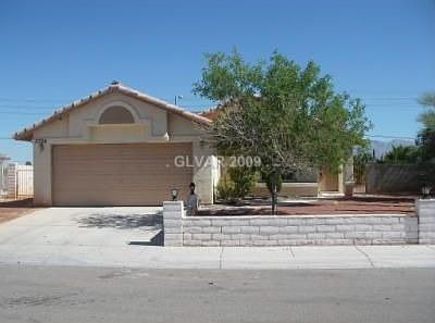 1st image of 3724 Calumet Farm Cir