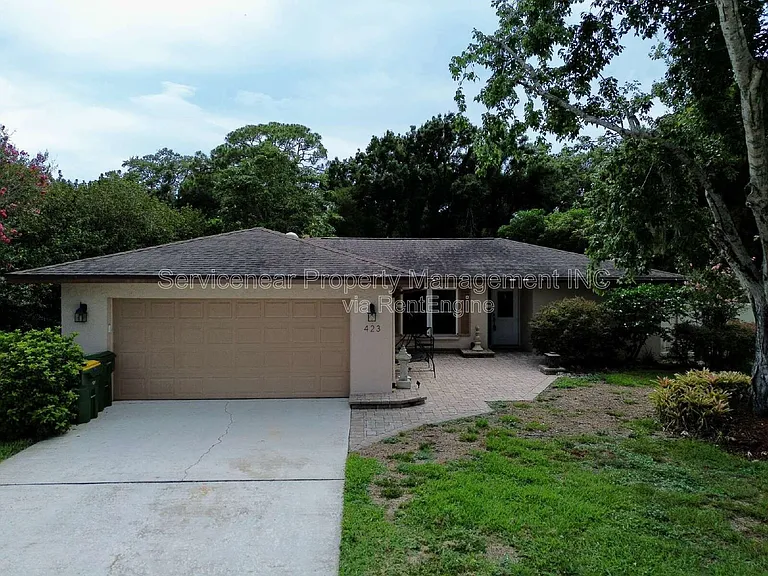 423 Whispering Oaks Ct — Photo 2