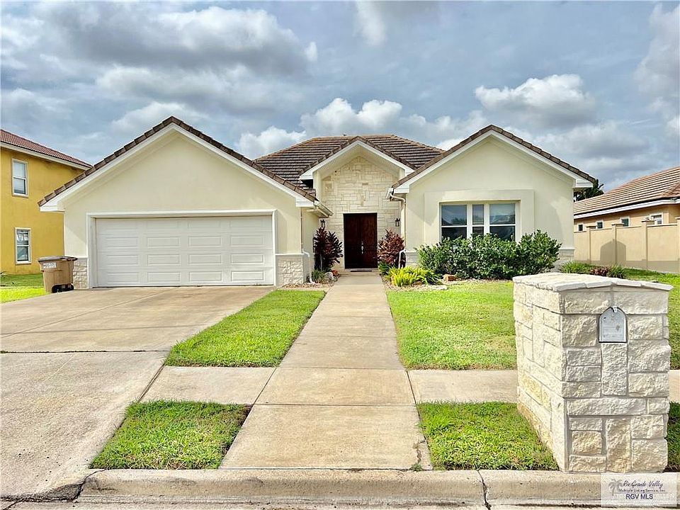 1st image of 3530 Los Lagos Dr