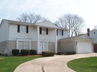 27070 Harvard Rd, Southfield, MI 48076