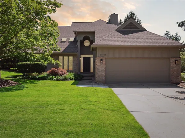38215 French Pond, Farmington Hills, MI 48331