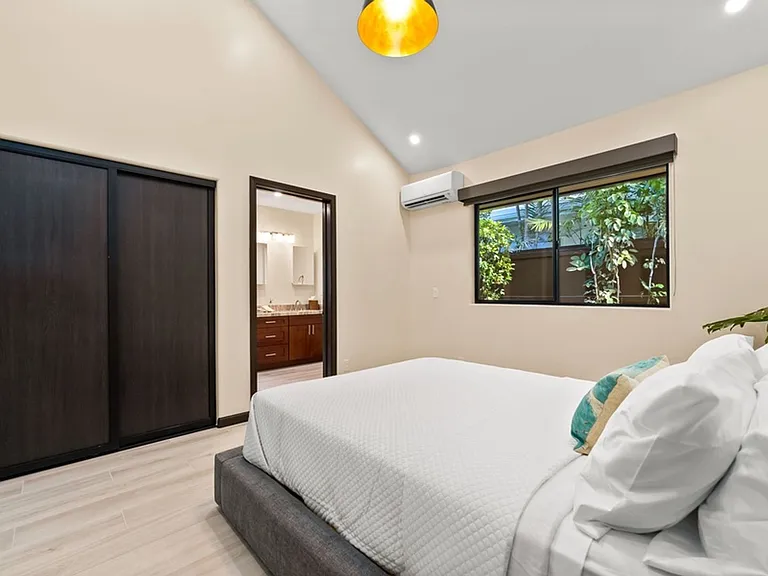 4523 Aukai Ave — Photo 32