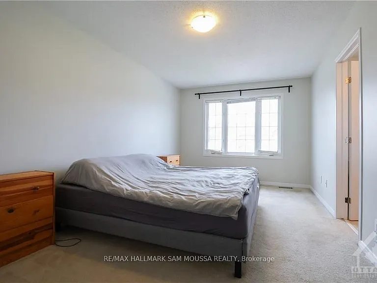 605 Gazebo St — Photo 12