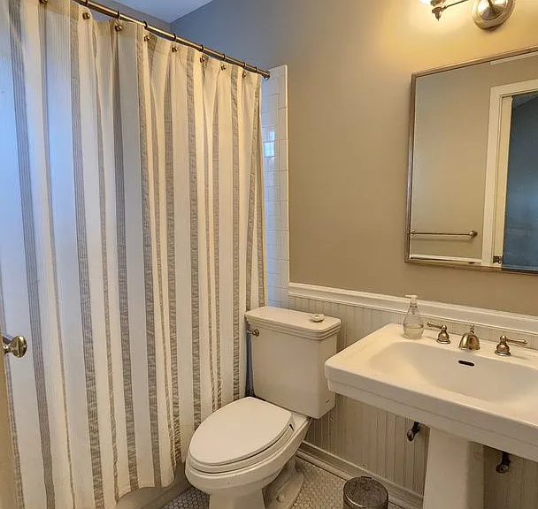 2207 Fordham Dr — Photo 24