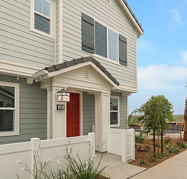 501 Turnstone Ln #1 — Photo 3
