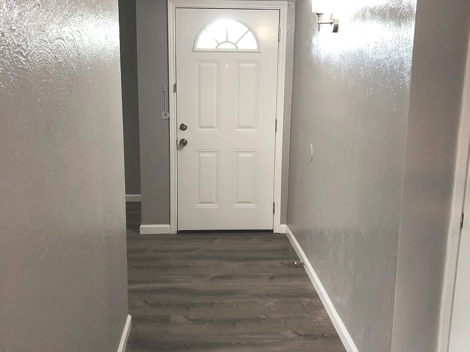 4 bed, 1980 sqft, $2,450 — Photo 4
