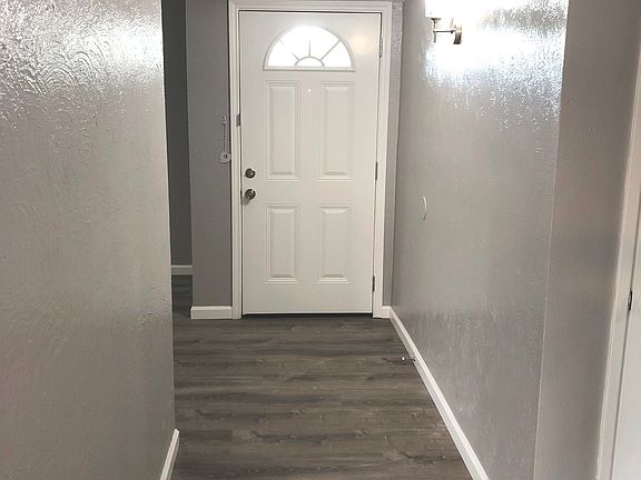 4th image of 4729 Nash Dr