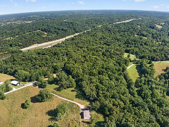 5th image of 201 Hilltop Rd