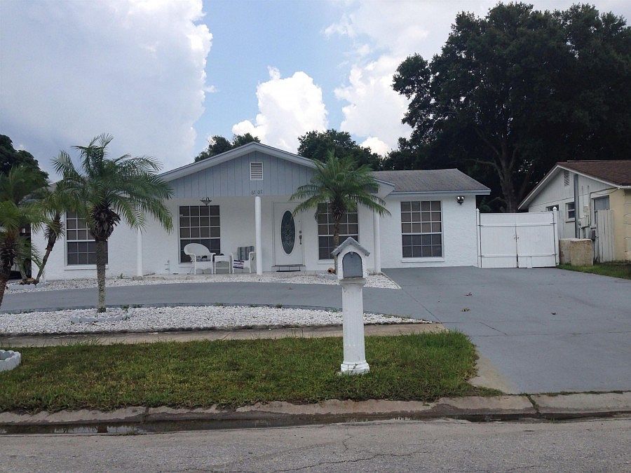 1st image of 6707 Amundson St