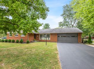 4240 Roselawn Ave, Columbus, IN 47203